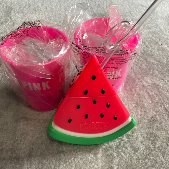 Victoria’s Secret PINK drink cups and accessories New - Picture 1 of 3